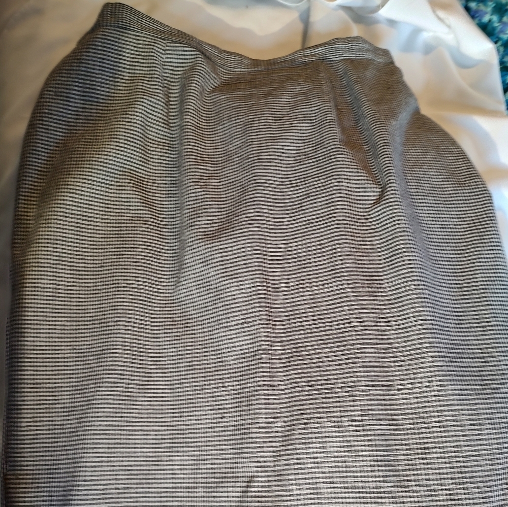 Midi Length Linen Blend Skirt